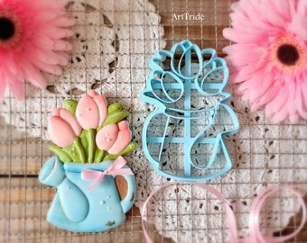 Tulip cookie cutter in a teapot