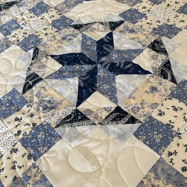 Blue and White Quilt - Etsy