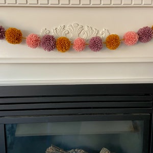 Pink & Purple Pom Pom Yarn Garland, Yarn Pom Poms, Boho Rainbow Nursery Decor, Blush Baby Shower Decor, Pastel Baby Room Pom Pom Garland