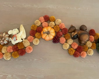 Fall Decor Pom Pom Garland, Yarn Pom Poms, Autumn Decor, Thanksgiving Pom Pom Garland, Orange and Brown Garland, Fall Decor Wall Hanging