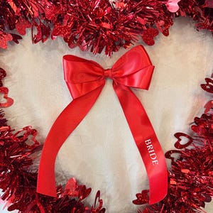 Personalisierte Band Name Tischkarten, benutzerdefinierte Schleife Namensschilder für Hochzeiten, Bachelorette Brautparty Namenskarten, Cocktailglas Band