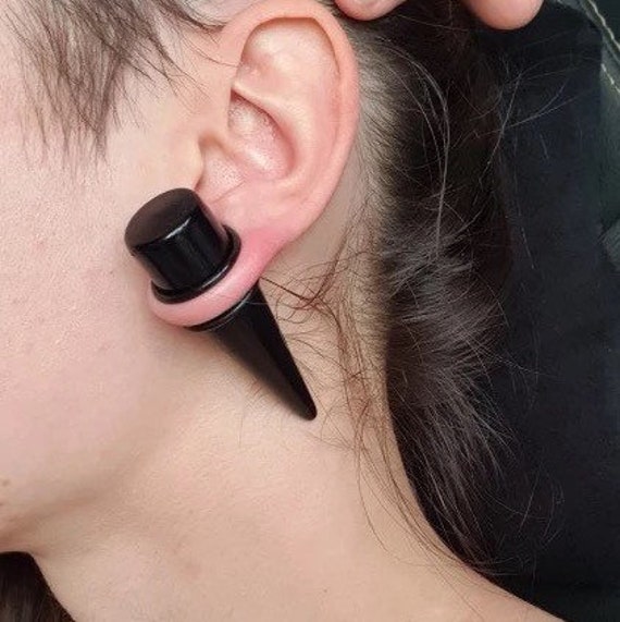 Ear Stretching With Tapers- A Brief Guide – Custom Plugs