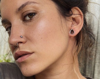 2 Pair of Waterdrop Clear Stone Ear Plugs Assorted Size Double Flared Stretching Expander Piercing 2 Pair of Waterdrop Clear Stone Ear Plugs Assorted Size Double Flared Stretching Expander Piercing