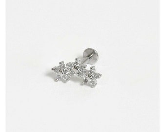 Labret Trio Flower - Rosca interna - Acero quirúrgico 316L