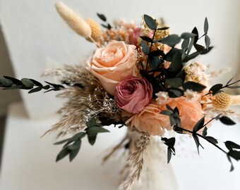 Bridal bouquet made of dried flowers in trendy apricot colour - ready for dispatch