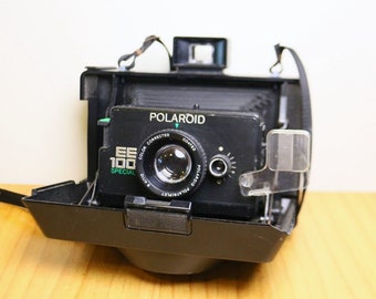 Vintage Polaroid Film Camera EE 100 Instant Pack Film Point And Shoot