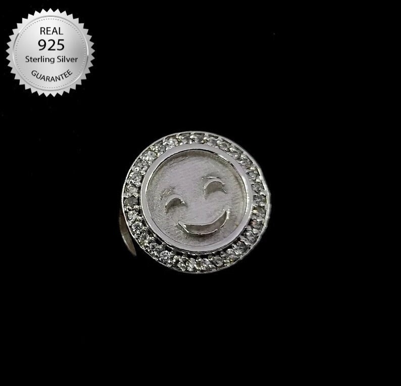 Pandora smiley 2024 face earrings