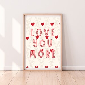 NEU Creme gestrickter "Love You More" Digitaldruck