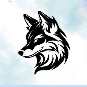 Peut inclure: Silhouette noire et blanche d'une tête de loup, face à gauche, avec un design stylisé. L'image est sur un fond aquarelle bleu clair avec le texte "Vinyl Decal" en bas.