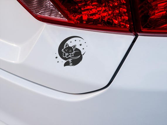 Sleeping Fox Vinyl Decal – Minimalist Animal Sticker for Laptop, Car, or Home Decor