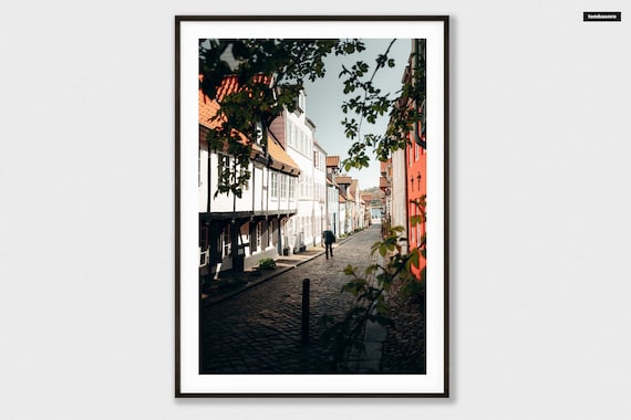Flensburg Poster – Straßenfotografie aus Flensburg | Premium Foto-Print auf Fujifilm Crystal Archive Papier | tombaenre®