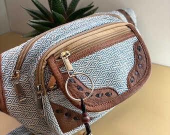 Handgemaakte katoenen crossbodytas heuptasje fairtrade duurzaam