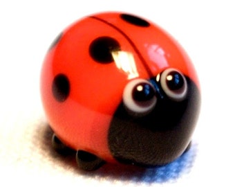 Cute ladybug - glass animal, size approx. 9x8x7 mm, price for 1 piece, made in Czech Republic (n.153)