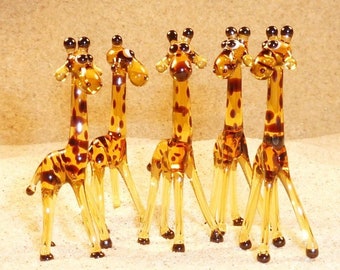 Girafe (variantes : jaune-bleu-vert-transparent), animal en verre, taille env. 39x15x12 mm, prix pour 1 pièce, fabriqué en République tchèque