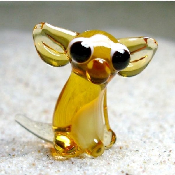 Sitting Chihuahua (gold topaz color) - glass animal, size approx. 16 mm, price for 1 piece, made in Czechia, quality handwork (n.70)