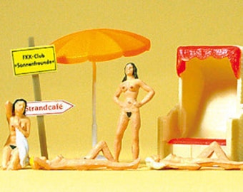 Figurines de baigneurs nudistes 10107