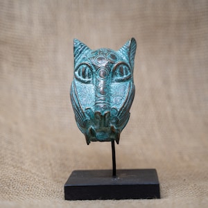 Benin Leopard sculpture - Bronze 26.6