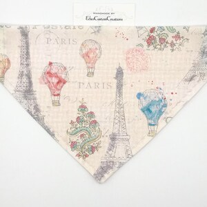 Over-The-Collar, Reversible Eiffel Tower / Hot Air Balloons / Paris Dog Bandana / Peach