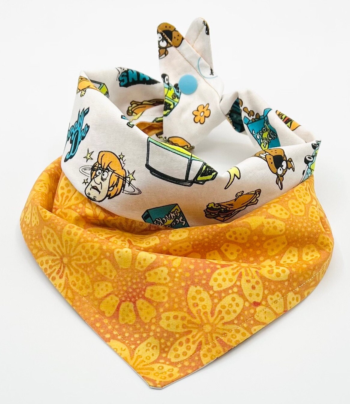 Tie & Snap Dog Bandana Reversible Scooby Doo Dog Bandana / Scooby