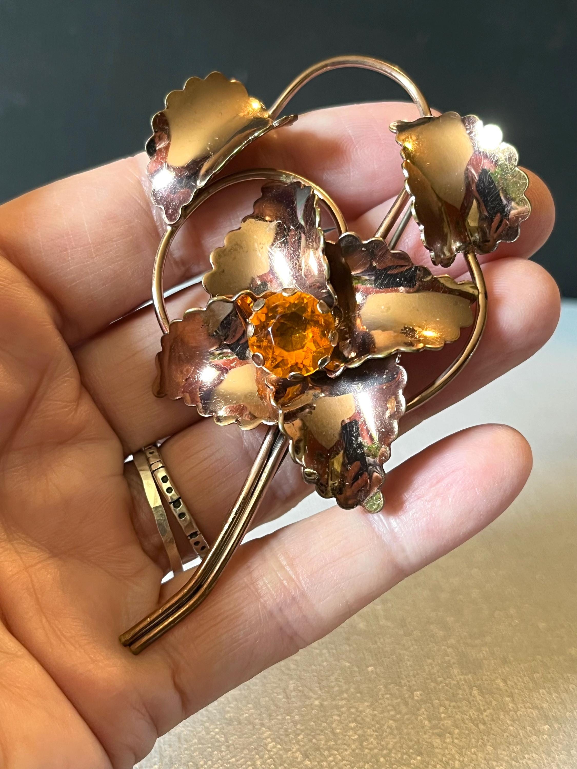 1930's Flower Brooch - Etsy
