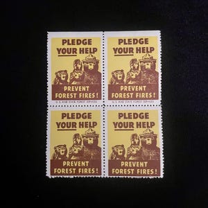 1954 Vintage Smokey the Bear Briefmarken 4er Block "Versprechen, dass Sie helfen, Waldbrände zu verhindern!" Sauberes Miniposter