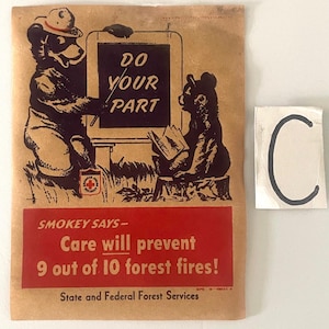1940s Vintage Original Waldbrandverhütung SMOKEY der BÄR 4,5 "x 6" Aufkleber (Güteklasse C) Mini Poster