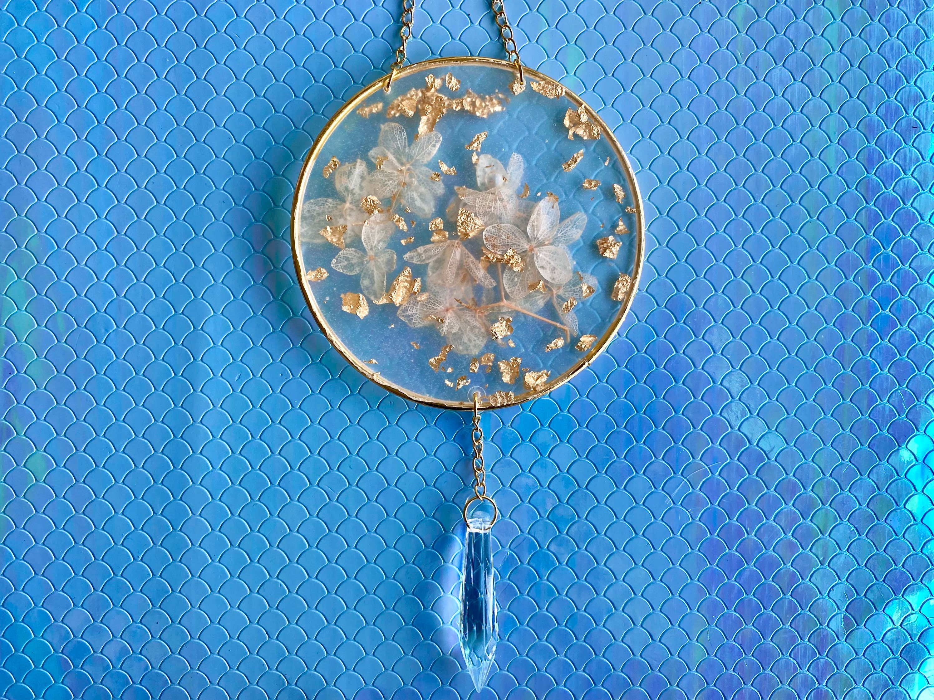 Suspension Murale en Résine Transparente Fleurs Séchées