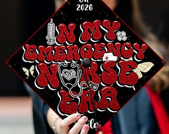 Birrete de graduación "En mi época de enfermera de urgencias", decoración personalizada de graduación de urgencias, regalo para enfermera de urgencias, promoción de 2026