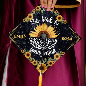 Be Kind To Your Mind Graduation Cap Topper, Customized Psychology Cap Decoration To Celebrate Your Big Day, Class of 2024