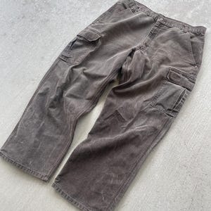 Pantalones cargo vintage descoloridos