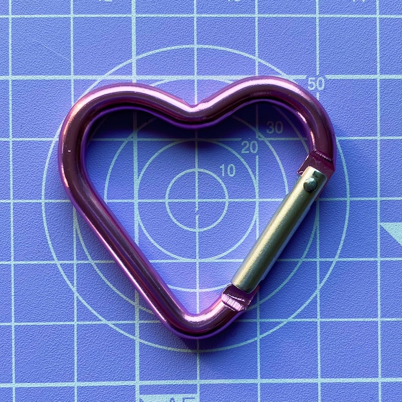 アクセサリー HUMAN MADE HEART CARABINER HUMAN MADE HEART CARABINER – HUMAN MADE Inc.