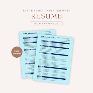 Op de afbeelding: Een blauwe en witte cv-sjabloon met de tekst "EASY & READY TO USE TEMPLATE RESUME NOW AVAILABLE" bovenaan. De cv is voor Kamal Abde Kamal, webontwikkelaar. De cv bevat contactgegevens, een professionele samenvatting, expertisegebieden, werkervaring, relevante projecten en opleiding.