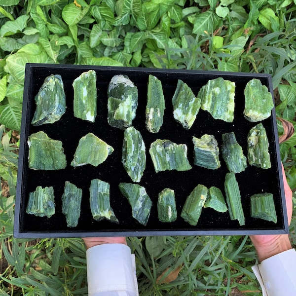 Top Quality Green Tremolite Crystals Lot / Deal  / Tremolite Freeform / Tremolite Spheres / Tremolite Tower / Healing Crystal / (A:2)