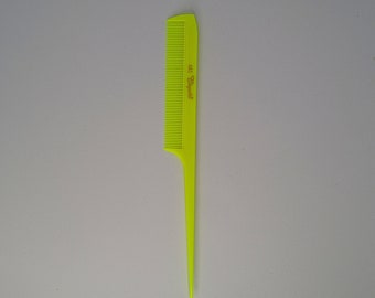 Flourescent Tail Comb