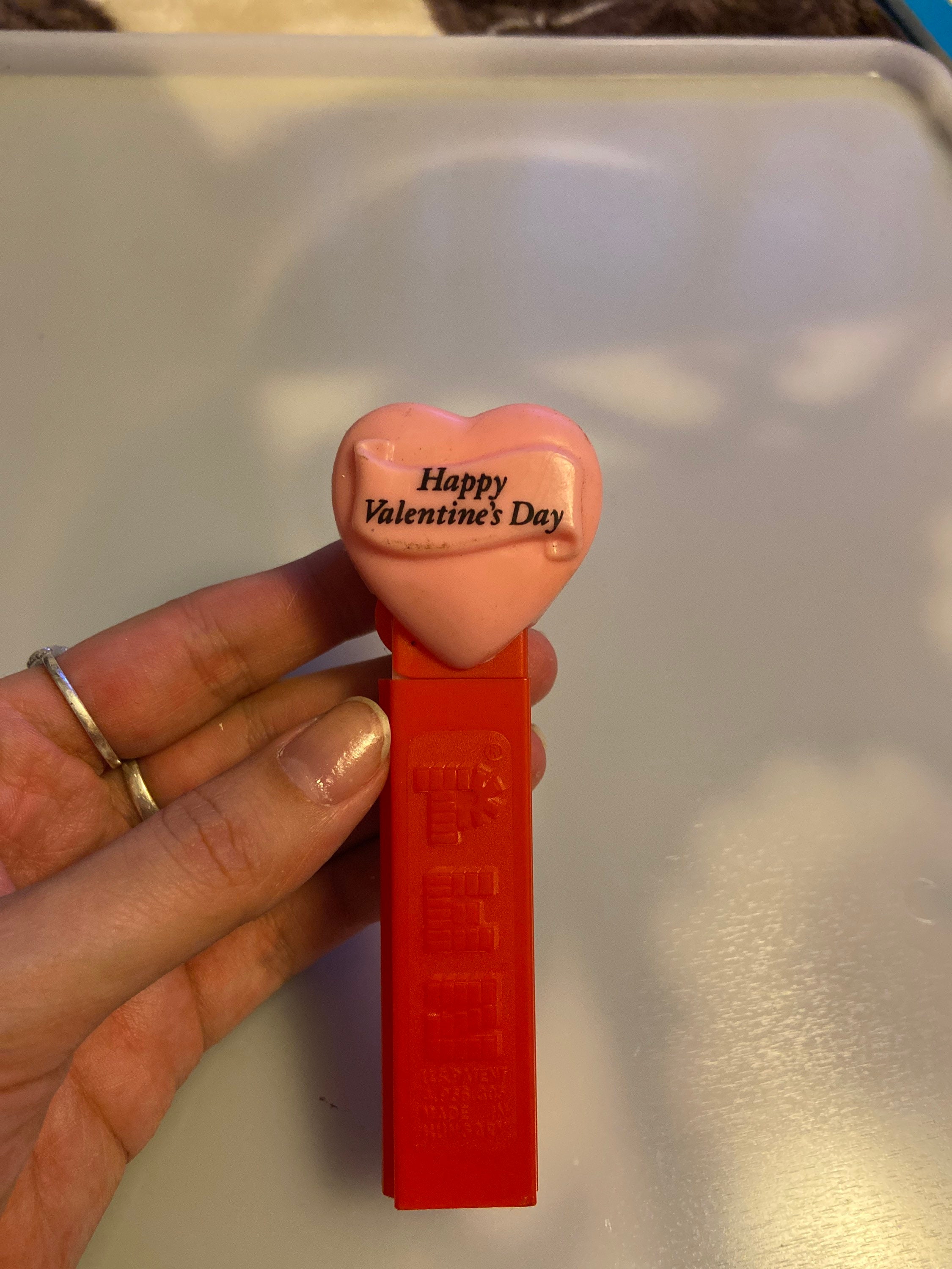 Red heart pez - Etsy 日本