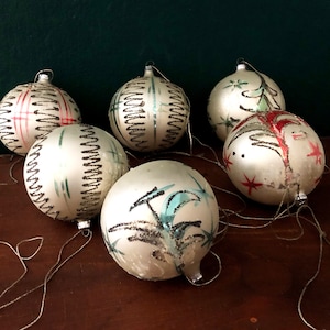 6 large CHRISTMAS TREE BALLS 50s silver matt, vintage hand-painted, mouth-blown glass, Christmas tree decoration, Christmas decoration, rarity