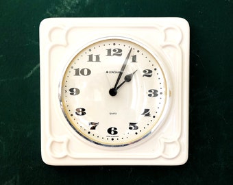 Horloge de cuisine VINTAGE, horloge murale à quartz Junghans environ 1960/70, mouvement d'horlogerie Junghans, rockabilly rétro du milieu du siècle, style campagnard, décoration de cuisine