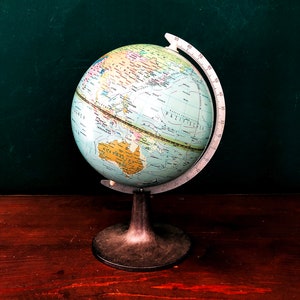 petit globe en métal SCAN-GLOBE A/S, années 70/80, base bakélite/plastique, cartes, rétro, fabriqué au Danemark 1982