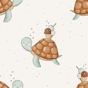 Puede incluir: Un patrón repetitivo con tortugas de color verde claro y caparazones marrones. Cada tortuga lleva un cono de helado de chocolate y menta sobre su espalda. Pequeñas burbujas y diminutos puntos oscuros están dispersos por todo el fondo.