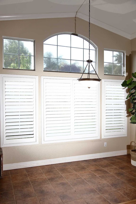 2 Volets intérieurs en bois peint - Ameublement