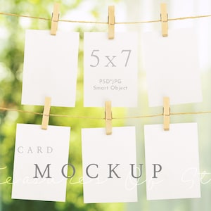 Zitkaart mockup, 6 hangende kaart mockup, zitplaatsen grafiek mockup, bruiloft briefpapier mockup, tabel kaart mockup, game card mockup, PSD mockup
