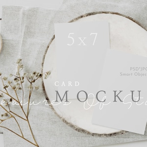 Dubbele kaart mockup, bruiloft briefpapier mockup, uitnodiging mockup, lege kaart mockup, wenskaart mockup, vintage mockup, twee kaart mockup