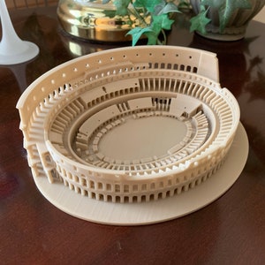 Modelo del Coliseo Romano Impreso en 3D imagen 1
