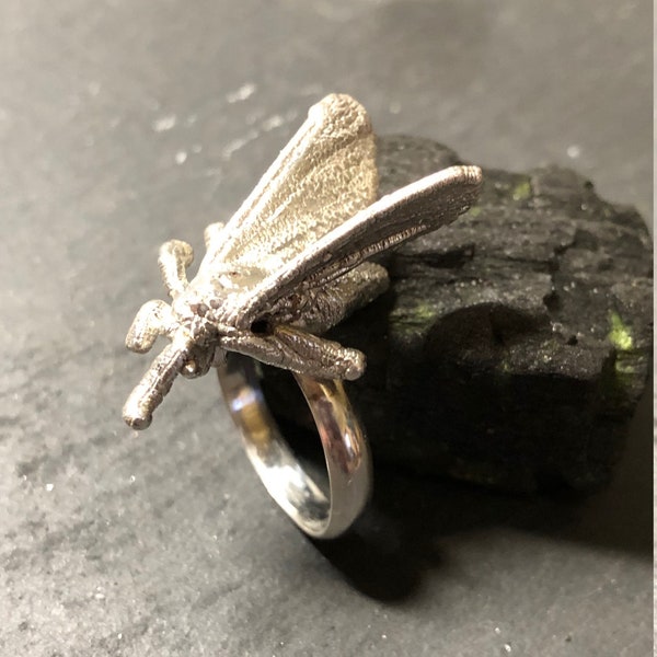 Australian Moth Silver Ring UK Size T