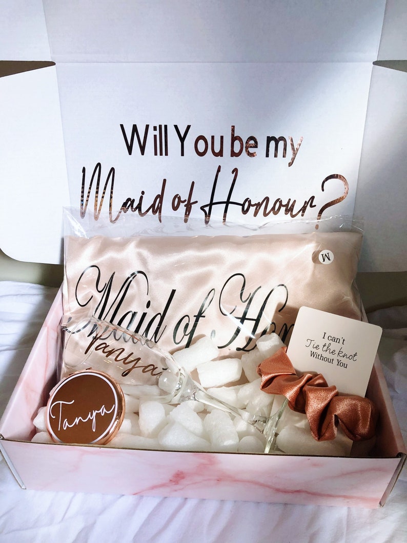 PERSONALISED Bridesmaids proposal boxBridal Party Gift boxBridesmaid BoxWill you be my bridesmaid maid of honourI can't Tile the knot image 1