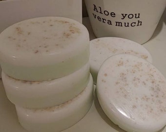 Cucumber Melon, Oatmeal, Aloe Vera, VitaminE, Handmade Goats Milk Soap! Perfect gift!