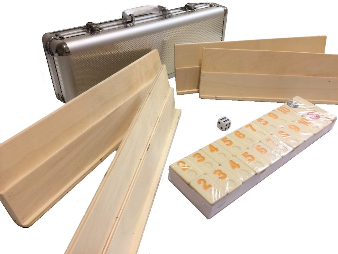 WOODTASTIC Juego De Rummy De Madera De Haya – Mesa Familiar Con 106 Fichas Robustas, 2 A 4 Jugadores, Estimula La Memoria Rummy De Haya Maciza