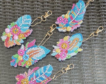Blue Feather Keychain, Rhinestone Feather Zipper Pull, Boho Bag Charm, Backpack Charm, Floral Feather Pendant, Gift