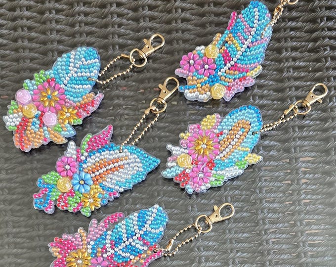 Blue Feather Keychain, Rhinestone Feather Zipper Pull, Boho Bag Charm, Backpack Charm, Floral Feather Pendant, Gift