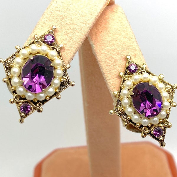 Very Pretty CORO Purple Crystal Rhinestone & Pearl Screwback Earrings
